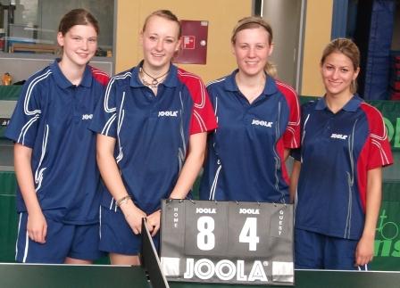 Wollen unbedingt in die Hessenliga - die 1.Damen des TTC  Luisa Plapp, Anne Lochbühler, Sabrina Metzger, Handan Topal